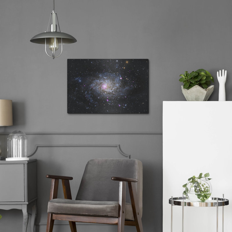 «Messier 33» par NASA Space Photos, H 16 po x l 24 po