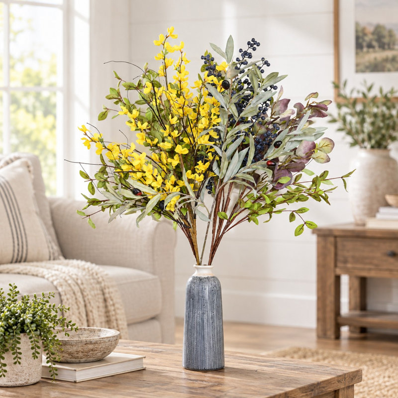 Branches mixtes de 36 po Forsythia, fausses feuilles d'olivier, eucalyptus et baies pour arrangement floral