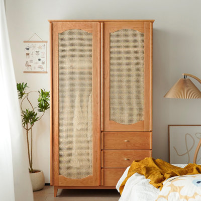 Practical Wardrobe