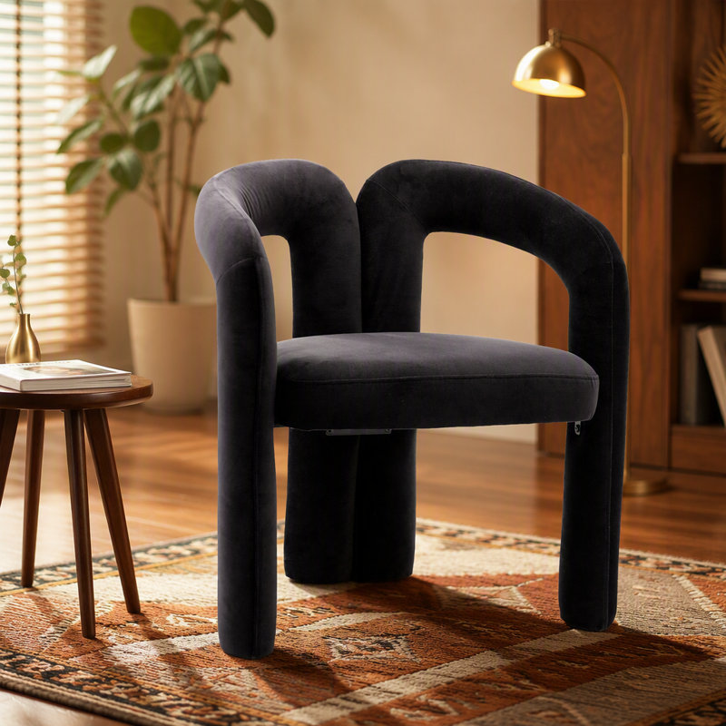 Ensemble confortable de chaises d'appoint rembourrées en velours pour divers espaces