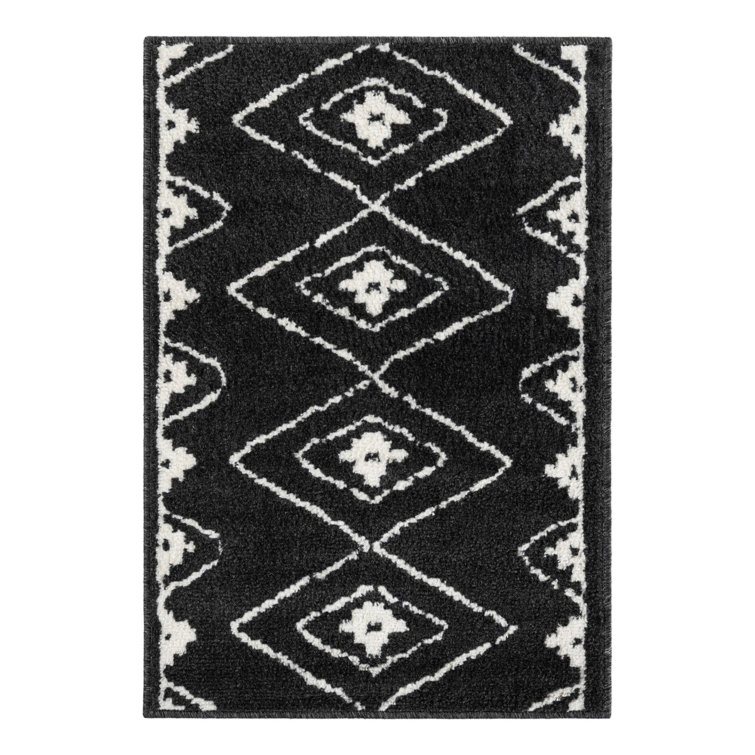 Latitude Run® Vefsna Nikolis Rug Black