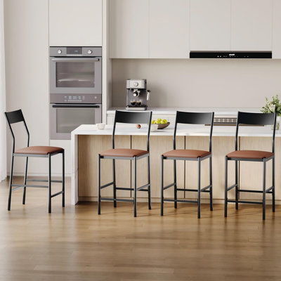 Ensemble de 4 tabourets de bar à hauteur de comptoir de 24 pouces, chaises rembourrées en cuir de polyuréthane avec dossier et repose-pieds, sièges robustes pour bars et cuisines, brun