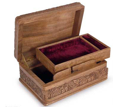 Boîte à bijoux en bois de noyer