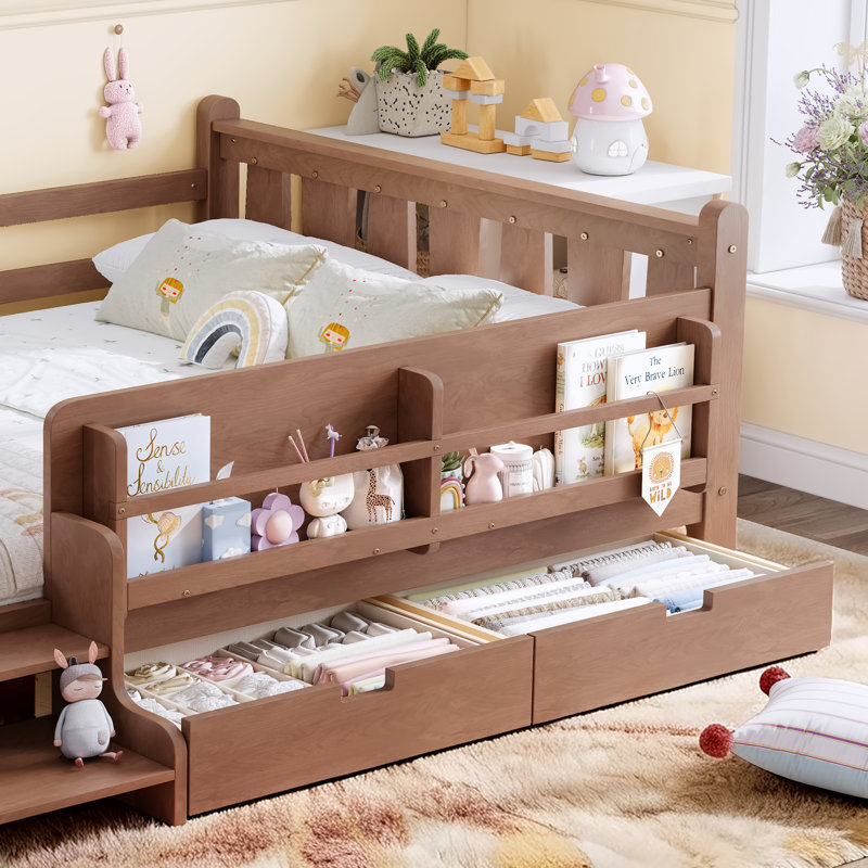 Lits pour enfants en bois naturel peu encombrants avec rangement et sécurité