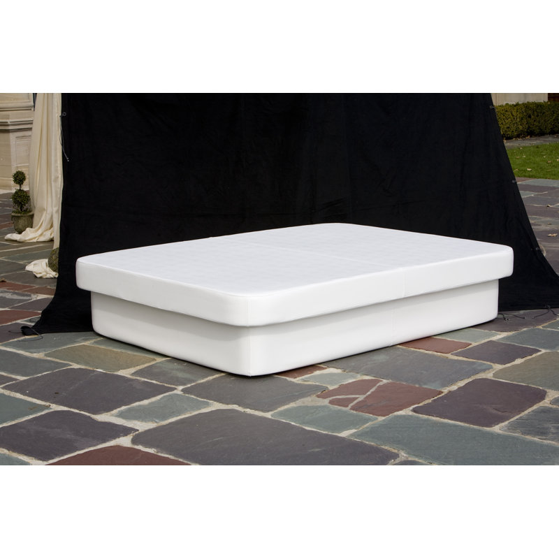 Crib Outdoor 8 - Seat Patio Daybed, Chill White