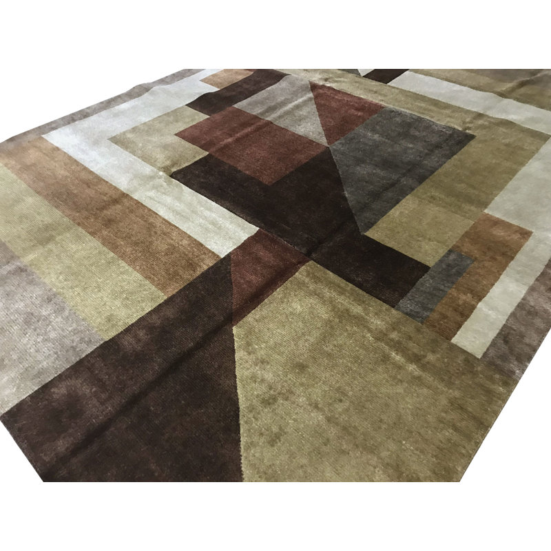 Hand-Knotted High-Quality Brown Area Rug