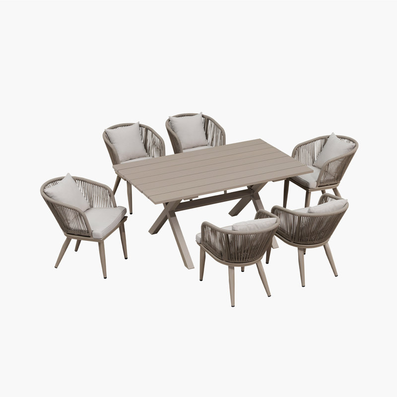 Ensemble repas pour 6 personnes en osier avec table, coussins et coussins inclus