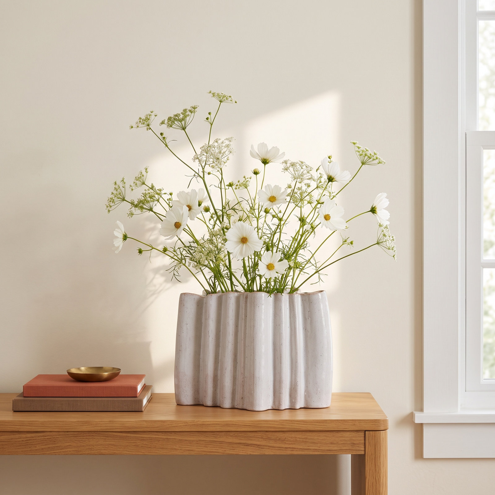Asgari Table Vase