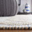 Tapis géométrique en laine / coton tissé à la main Antwoin en bleu / ivoire-287725549