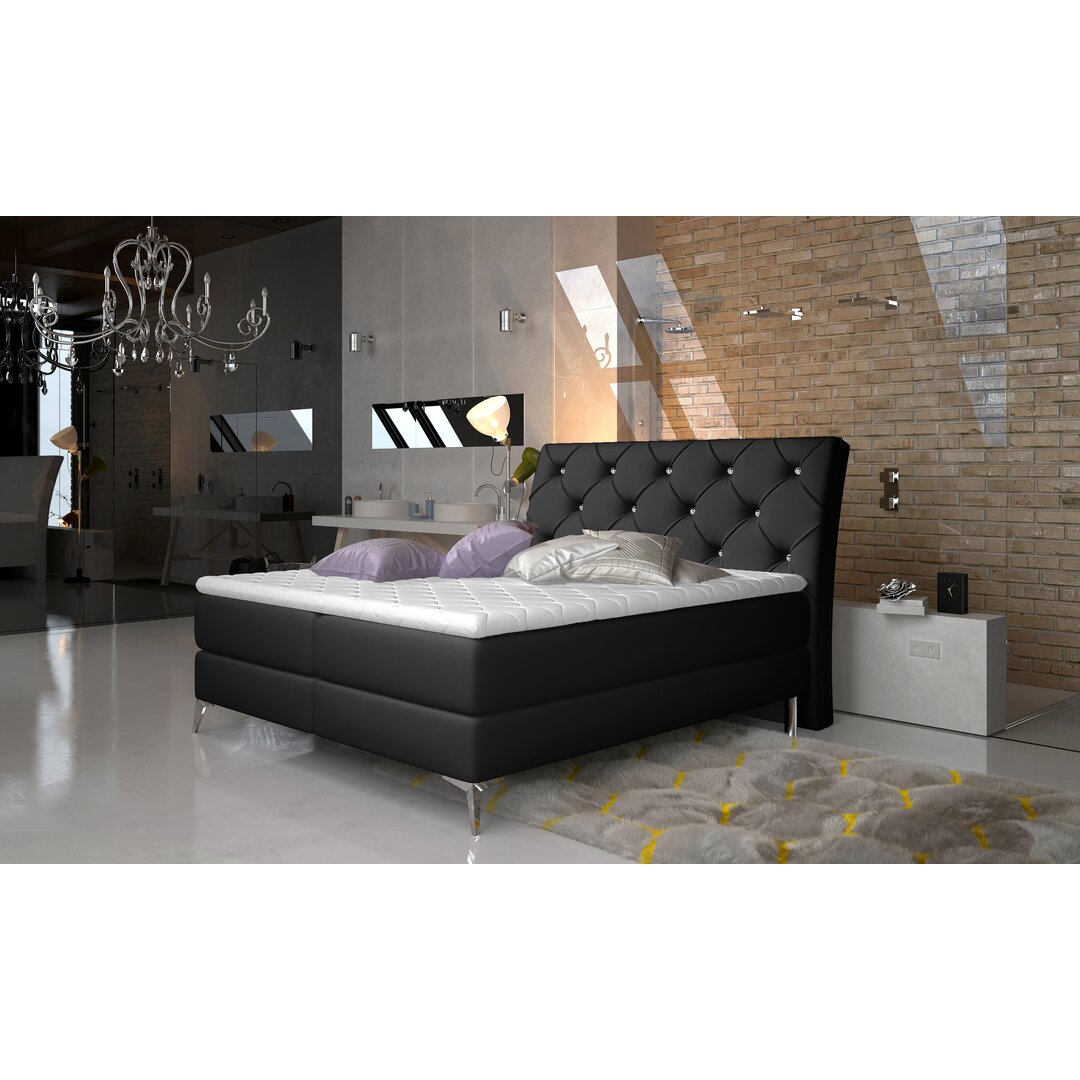 Boxspringbett Everly mit Bettkasten