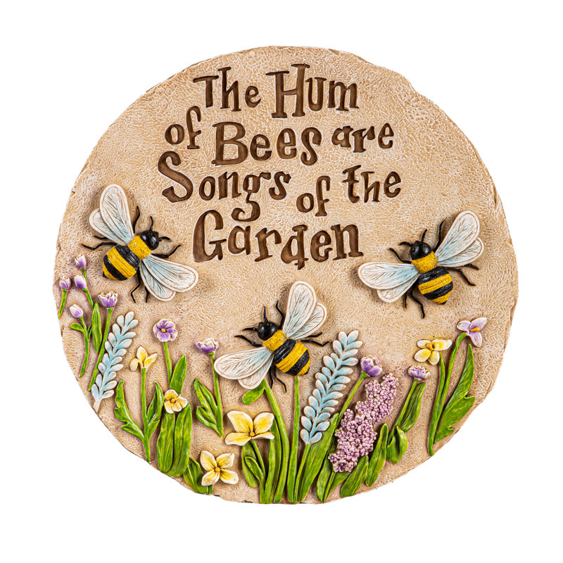 Pierre de jardin au printemps, abeilles colibris