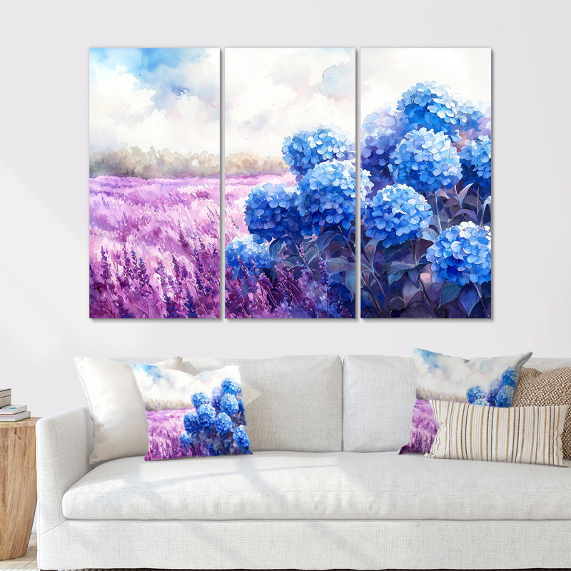Hortensias dans le champ de lavande IV - Art mural hortensias - 3 panneaux, Toile tendue, H 28 po x l 36 po