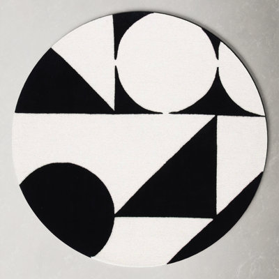 Rodeo Drive 857 Area Rug In Ivory / Black