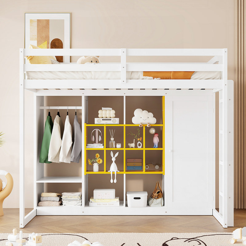 Lit mezzanine en bois avec tablettes et armoire intégrées pour une utilisation optimale de l'espace et du rangement