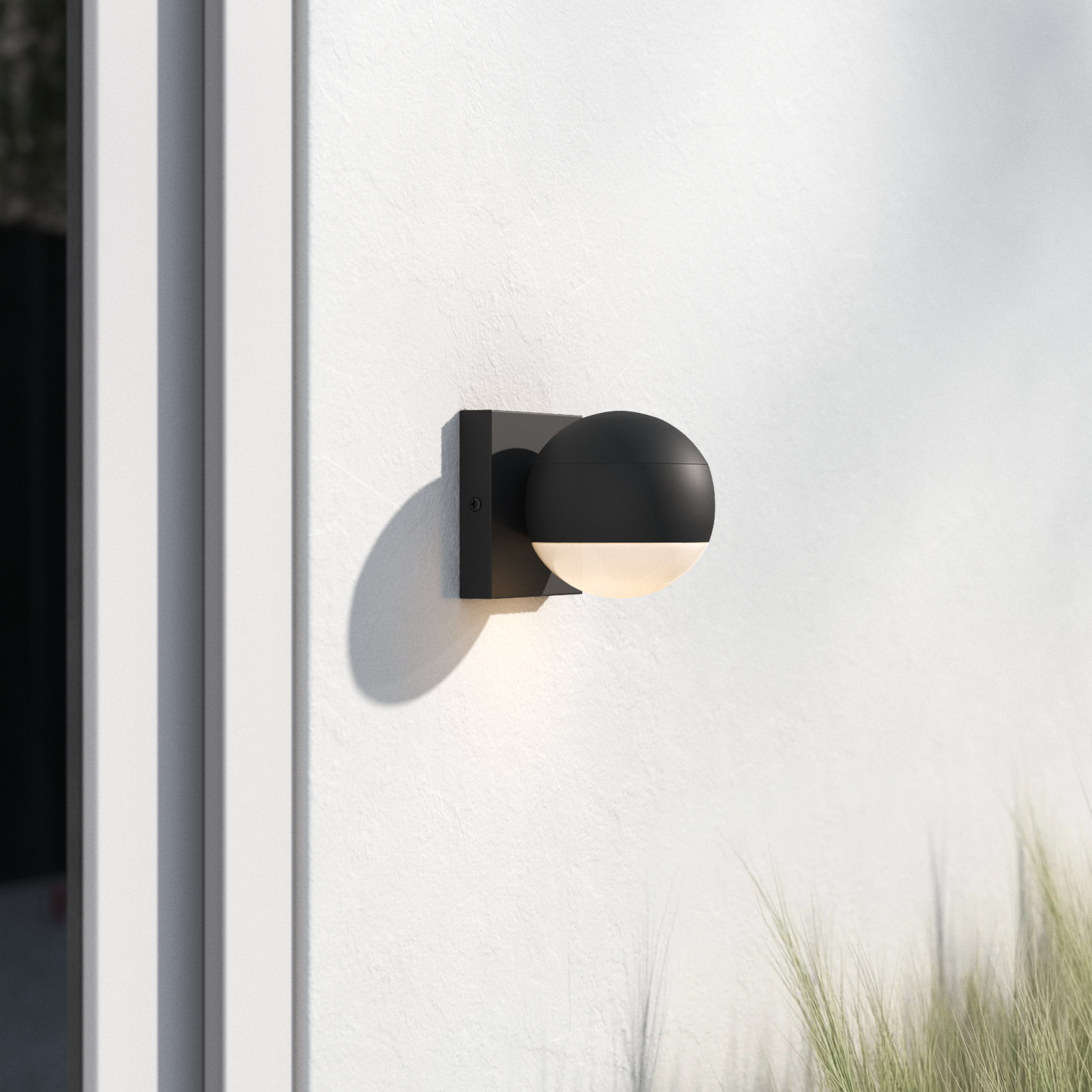 Single Light Globe Outdoor Aluminum LED Wall Light