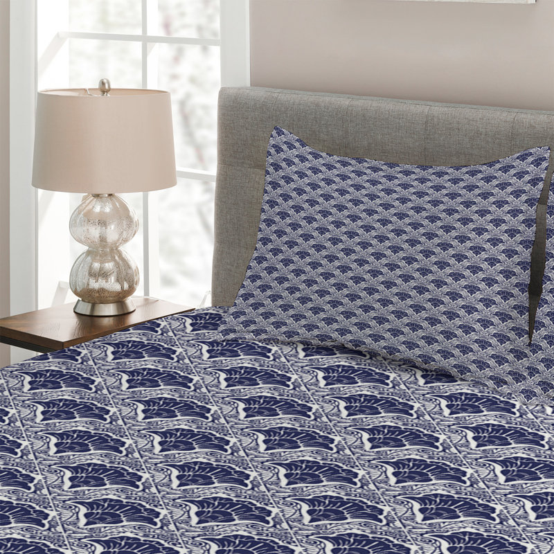 Polyester Geometric Shapes Coverlet, King Bedspread + 2 Shams