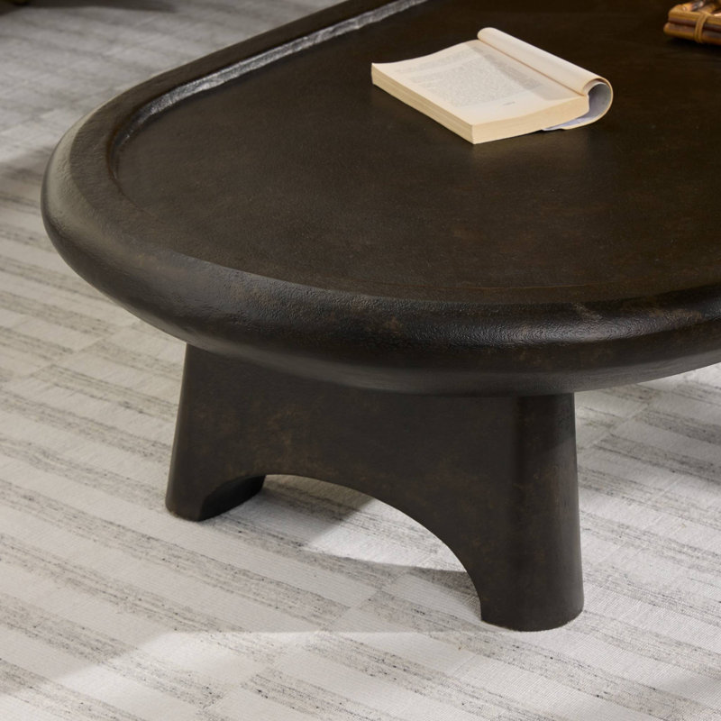 Varo Outdoor Oval Coffee Table