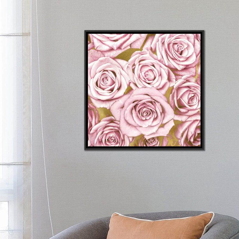 «Pink Roses on Gold», impression sur toile, H 26 po x l 26 po x P 1,5 po, Toile avec cadre noir, Pas de tapis