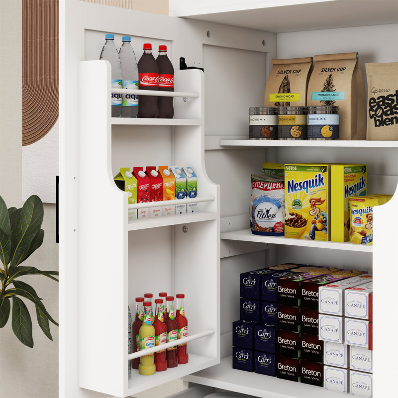 Spacieux garde-manger avec tablettes réglables et tiroir