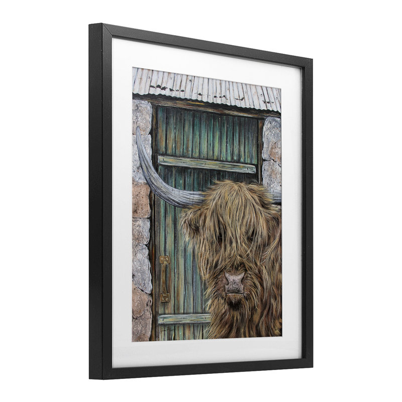 «Highland Cow» par Barn Door, reproduction encadrée sous verre, conception de Jean Plout, H 21 po x l 17 po, Noir