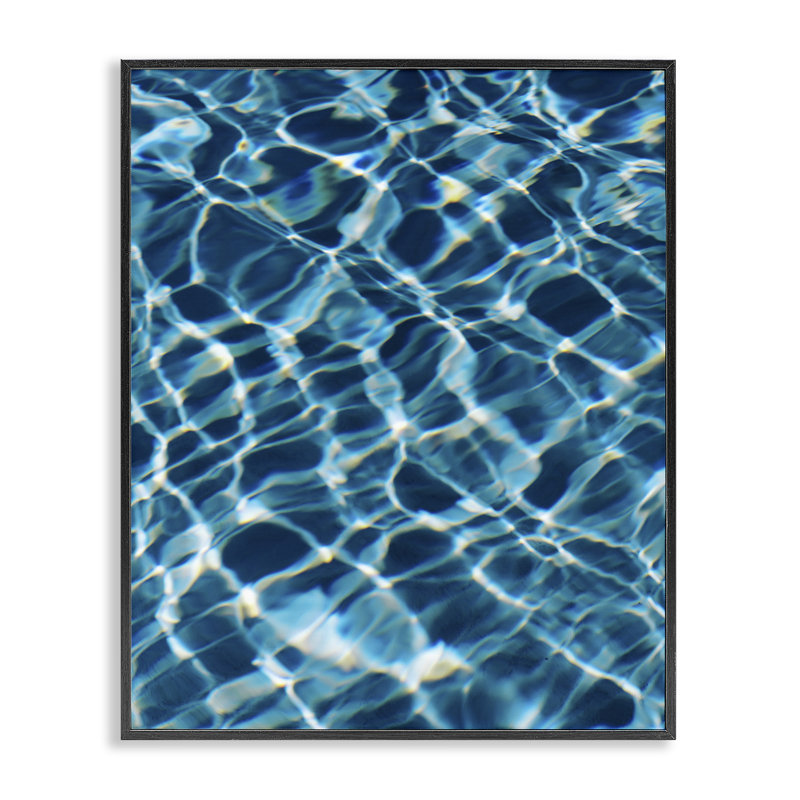 "Beach Water", estampe numérique par Justine Milton, Giclée encadrée noir minuit, H 14 po x l 11 po