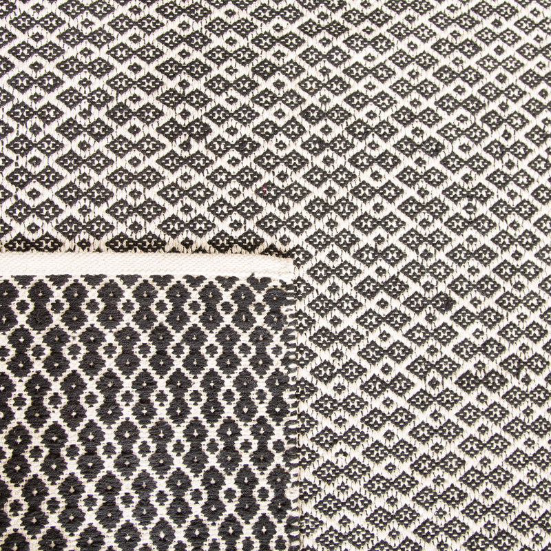 Haqeem Hand Woven Cotton Geometric Rug, Round 4'