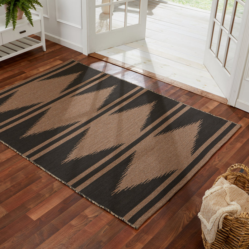 Geometric Indoor / Outdoor Rug, Rectangle 7' x 10'