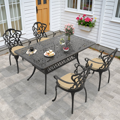 Set Of Cast Aluminum Patio Furniture with Off-White Cushion