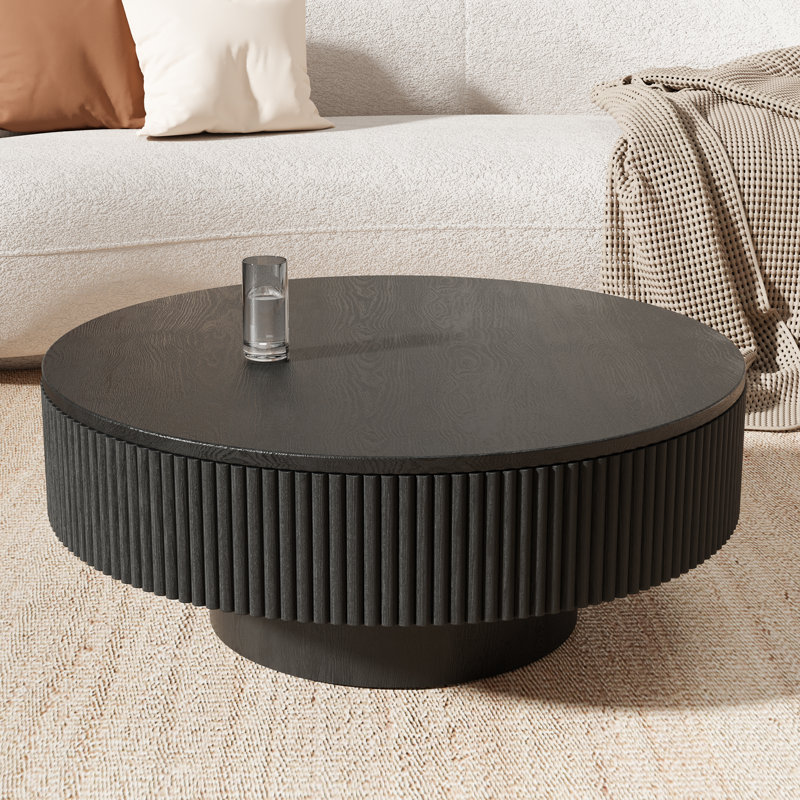 Table basse à piédestal Fynlee, conception cannelée en bois massif fabriquée à la main, Noir, noir, noir, noir