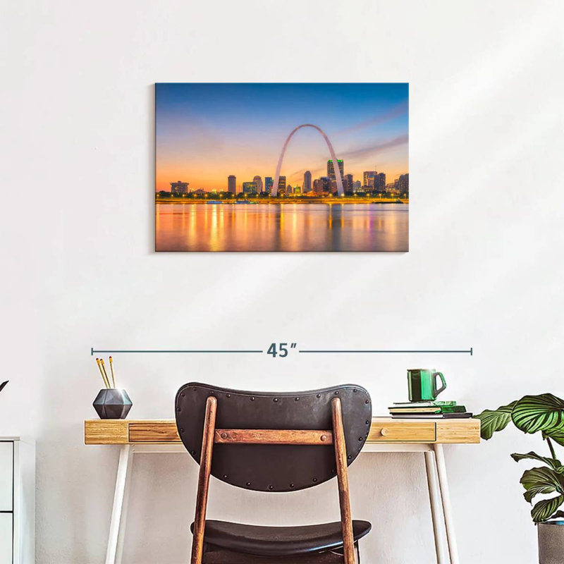 Nicci St. Louis Sunset Skyline, 20" H x 30" W