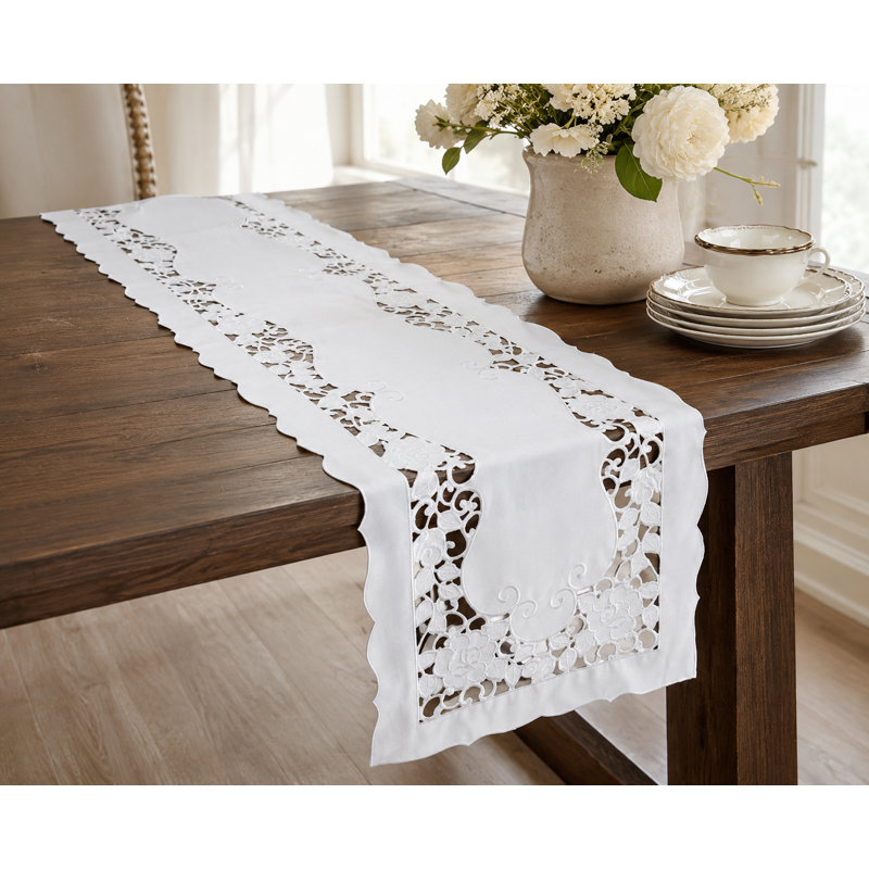 Chemin de table White Rose, 1570