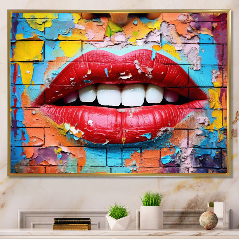 Graffiti sur les lèvres, reproduction sur toile, Cadre flottant doré, H 24 po x l 32 po x P 1 po
