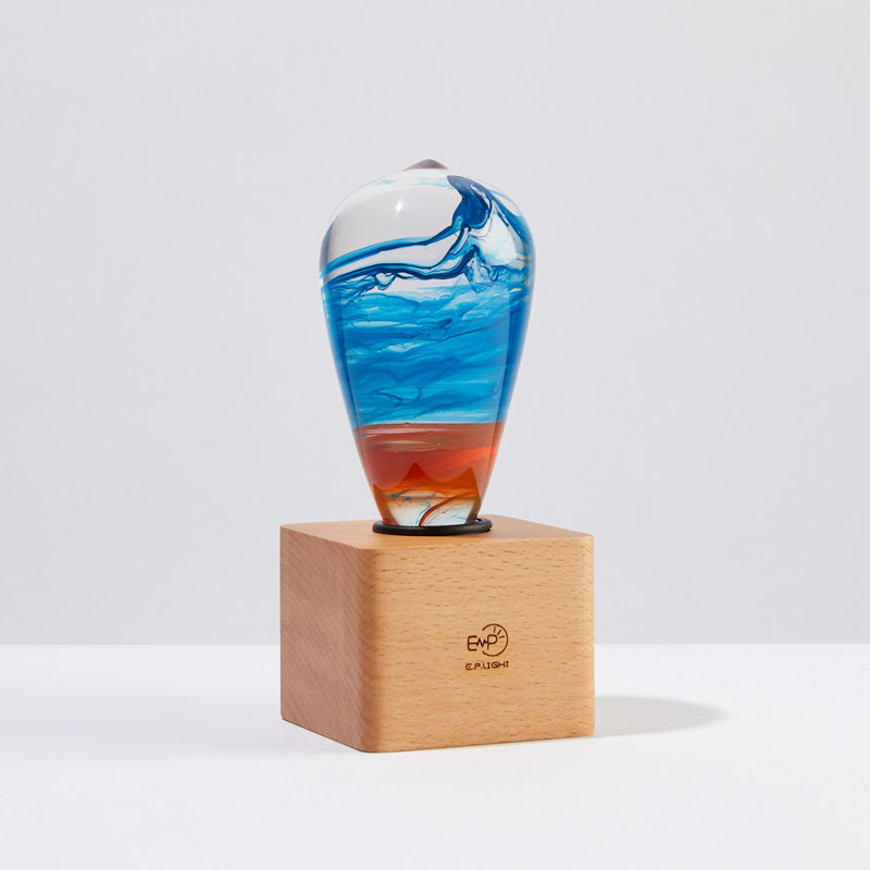 Lampe de table en bois 6,3 po