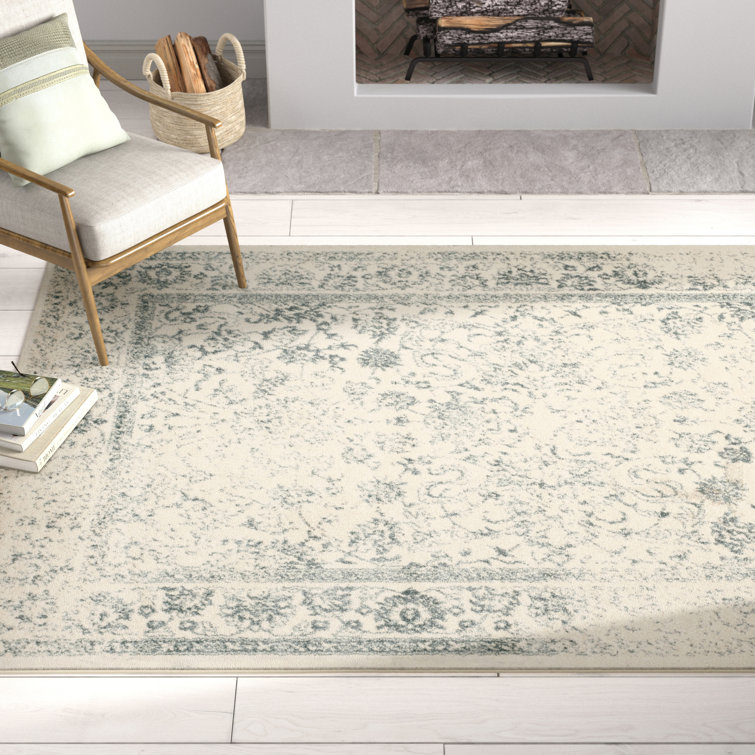 Jacquelyn Floral Area Rug
