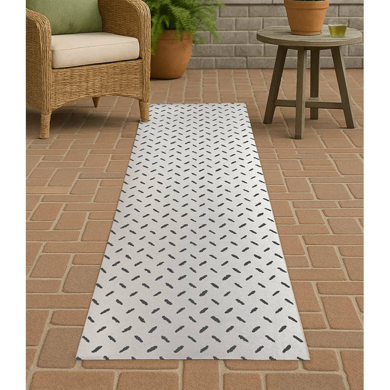 Kat Non-Slip Outdoor Rug, Runner 2'6" x 8'