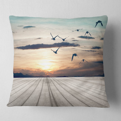 Coussin décoratif de plancher en bois pour le coucher de mer