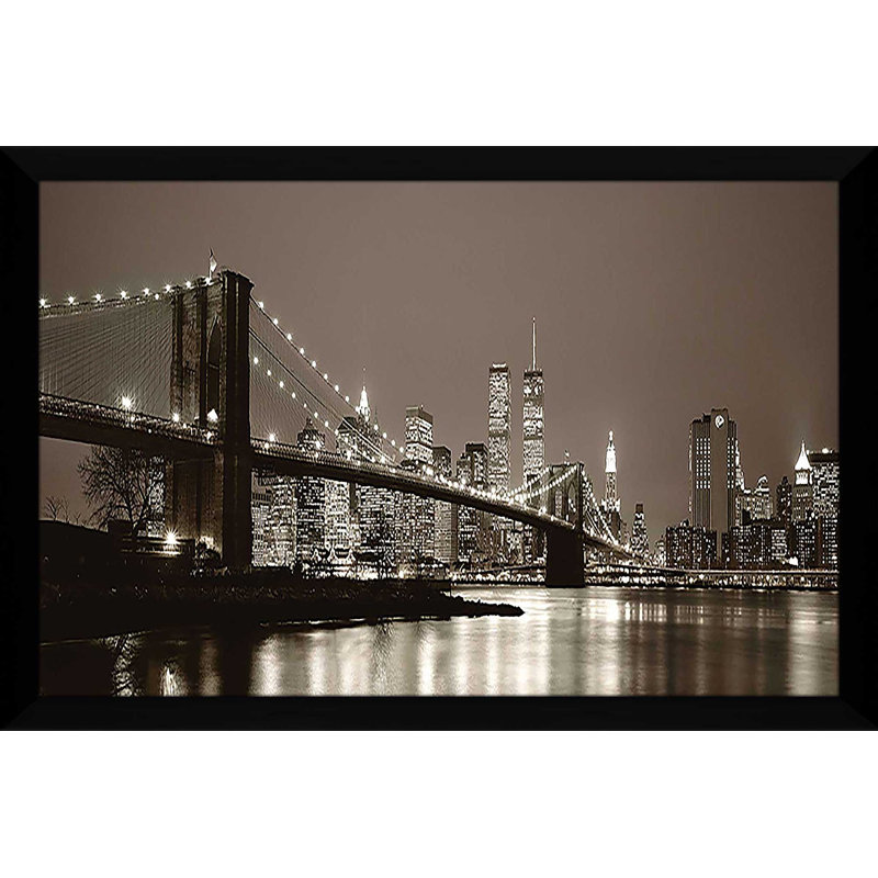 «Samedi soir» par Danita Delimont - photographie, H 33,5 po x l 49,5 po x P 1 po, Cadre noir