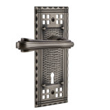 Craftsman Plate Passage (Hall & Closet) with Decorative Keyhole and Fleur Lever