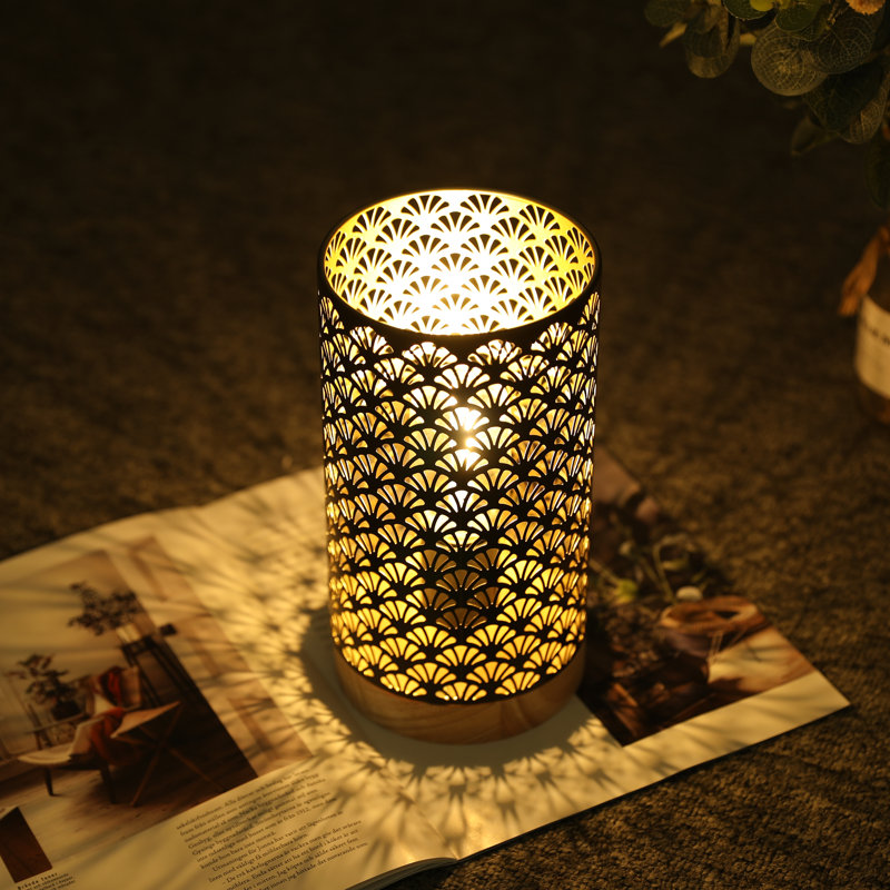 Lampe de table noire 8,5 po
