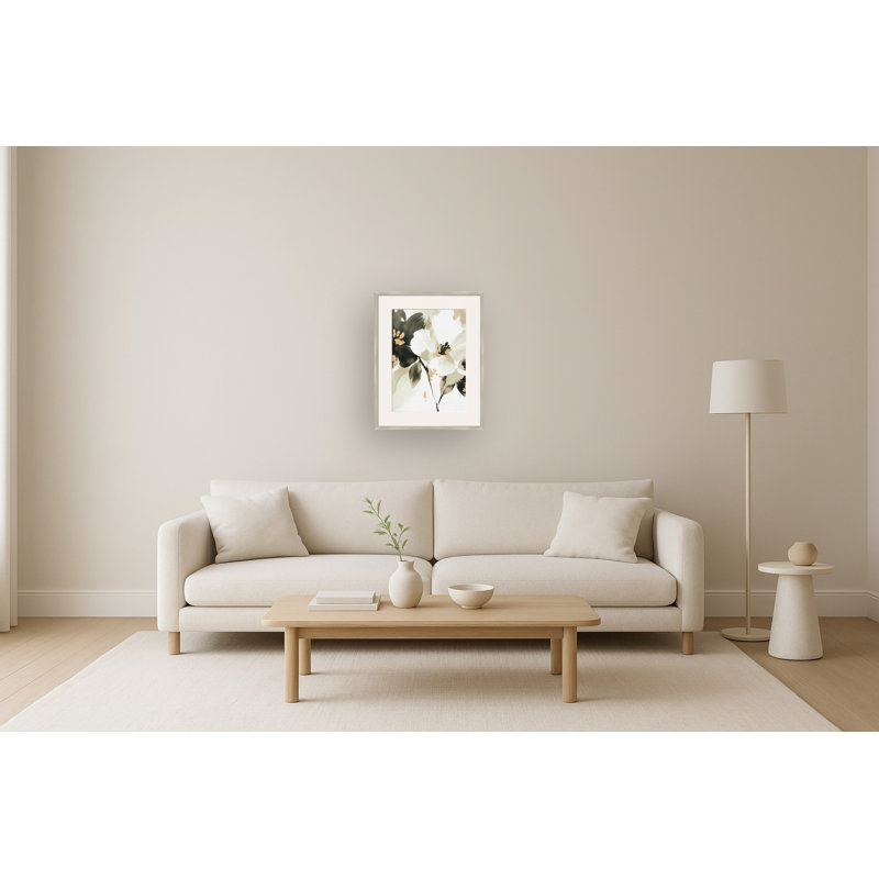 Art mural toile sous verre Whispering Petals II - 24 po x 30 po - cadre champagne