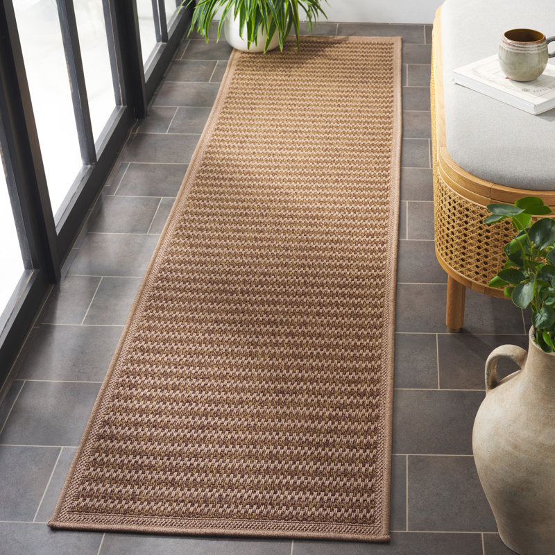 Tapis d'intérieur / extérieur de couleur unie Leiam Performance, Tapis de couloir 2 pi x 8 pi
