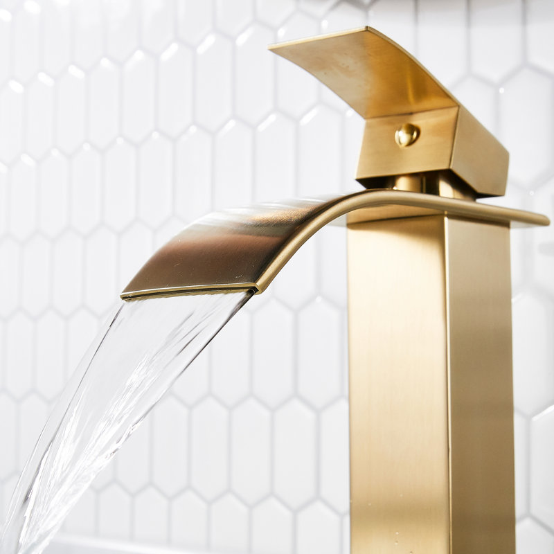 Single-handle Bathroom Faucet with Drain Assembly, Gold