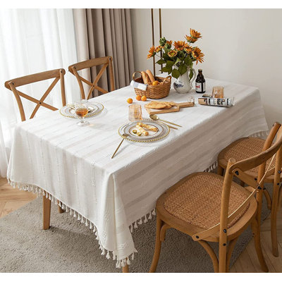 Coiner Dining Linens