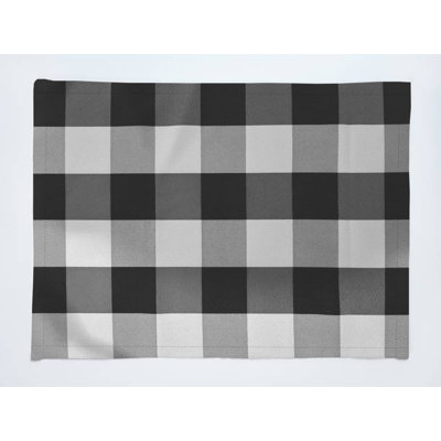 Dilauro Checkered Christmas Dining Linen Set