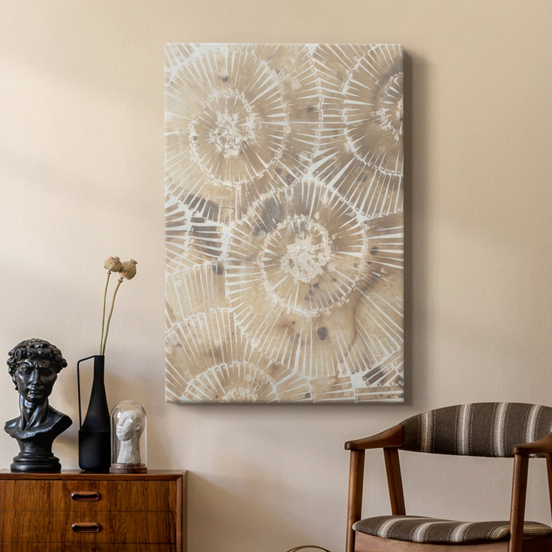 Fossil Nautilus I - galerie sur mesure, H 27 po x l 18 po