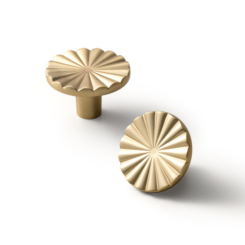 1.5" Diameter Novelty Flower Knob, Champagne Bronze
