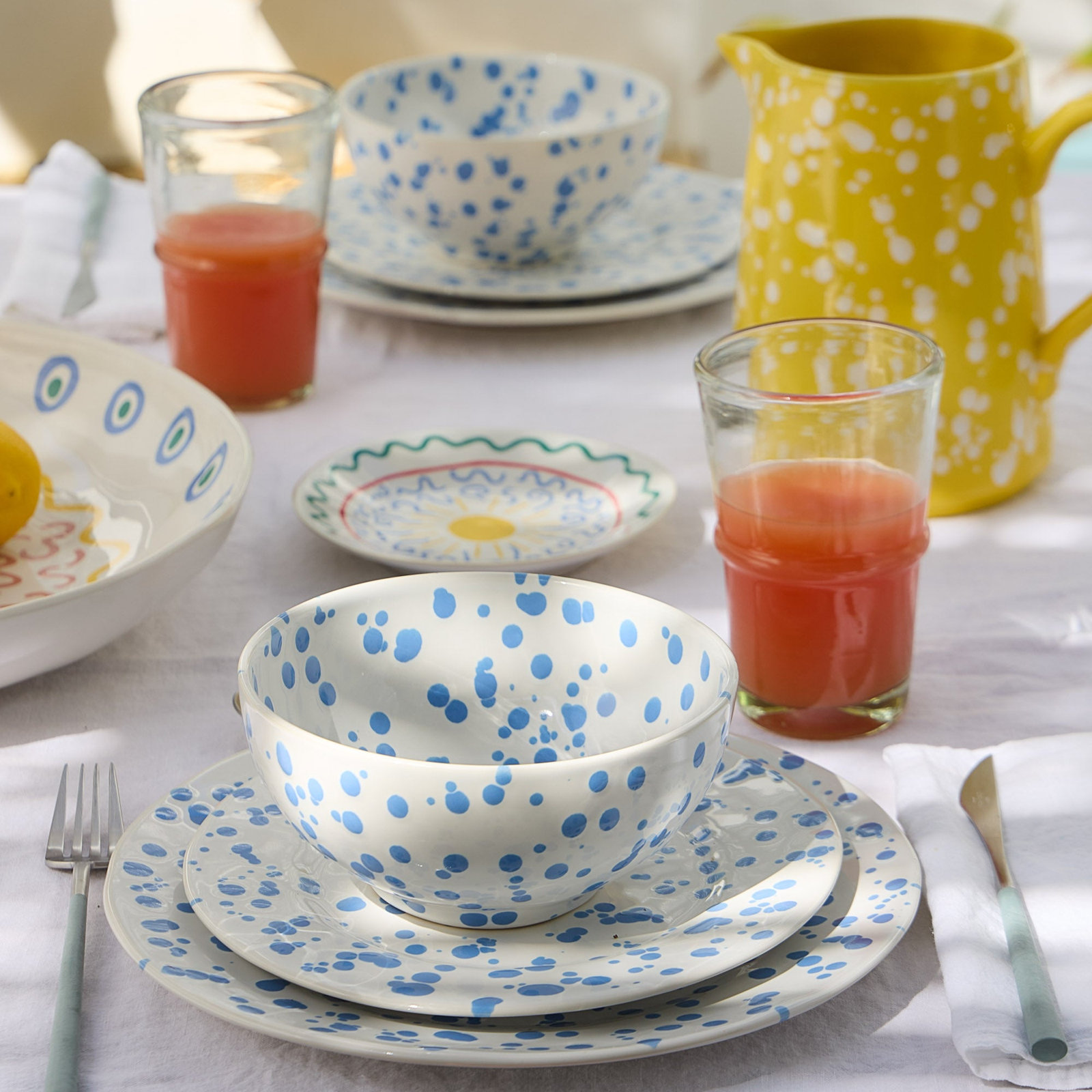 Rafaela 9" Salad Plate, Cornflower Blue