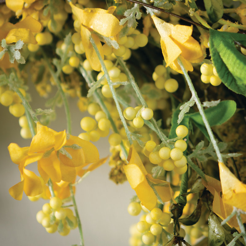 26" Artificial Yellow Wispy Wreath