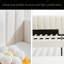 Lit de jour simple rembourré, dossier capitonné côtelé, lit de jour au design somptueux