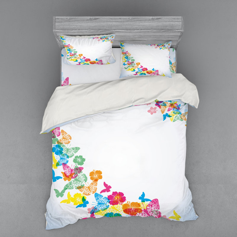 Farmhouse / Country Polyester Floral Duvet Cover, Queen Duvet Cover + 3 Additional Pieces